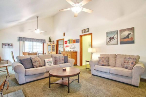 Lakeside Retreat, walking distance to Bear Lake
